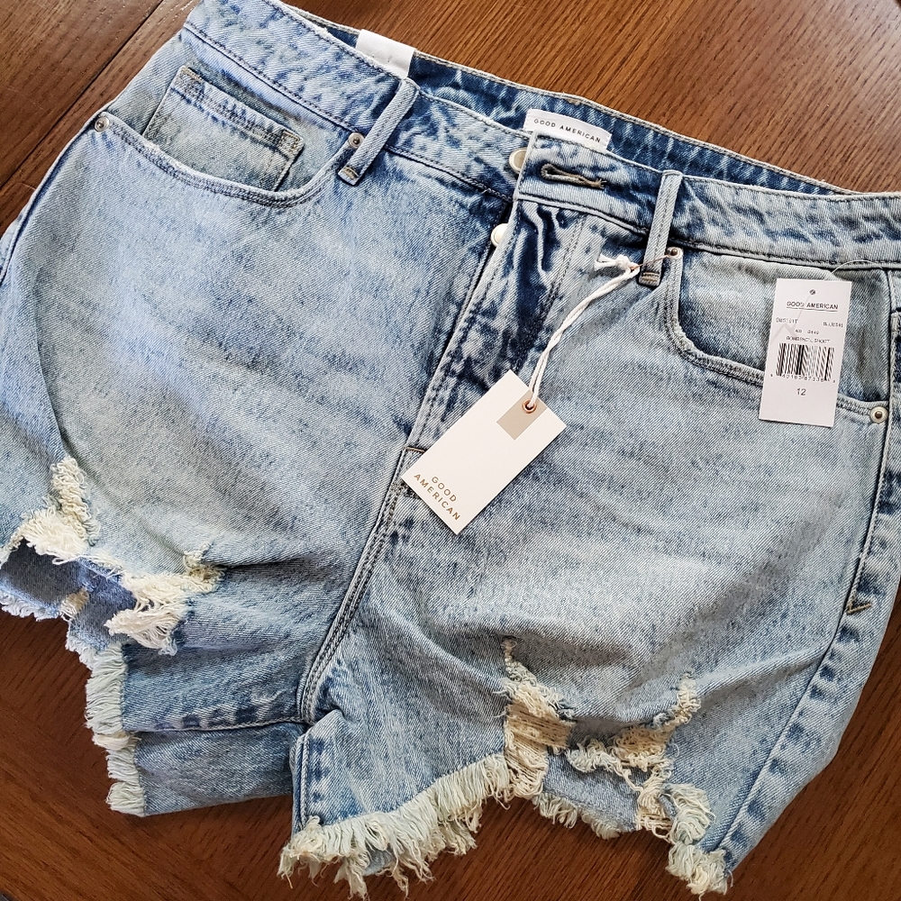 Good American Bombshell Shorts